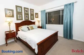 Flat in heart of Griffith - Image 4