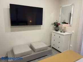 My Serenity Seaside Retreat - Image 1