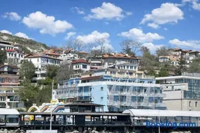 Lotos Hotel - Image 1