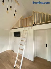 Chalet Cosy sur terrain privé clôturé 600m2 - Image 3