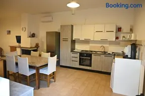 House Edda Serena - Casa Vacanze Salerno - Image 2