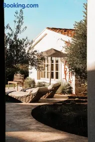 LaMaison Luxury Villa - Image 3