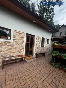 Domek se zahrádkou - Image 1