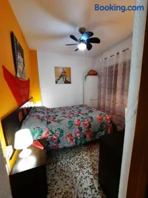 Habitaciones en mi piso del Centro de Huelva - Image 2