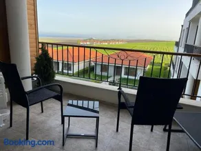Family Apartment with Sea View Vineyard Spa Resort Aheloy - Image 2