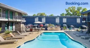 Central Quaint 1BR King Suites Close to UT, Moody Center, & DT - Image 1