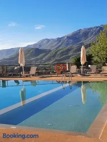 Gardenia Sun & Pool - Image 1