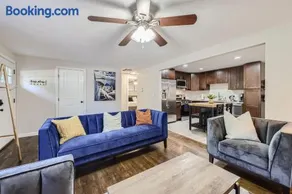 4BD - Hot Tub, BBQ, Games - 10 Mins to Olde Town - Image 2