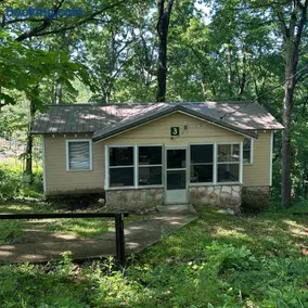 Cabin #3 on Meramec River - Image 1