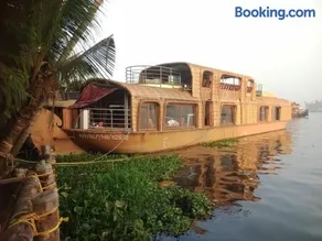 Little Mermaid - Houseboat Cruise - Image 2