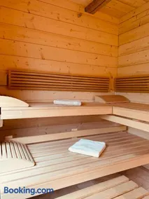 Ferienhaus am See mit Sauna und Whirlpool - Image 5