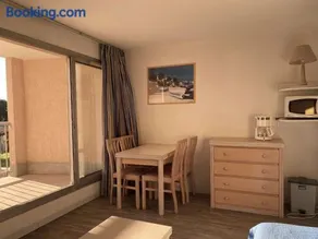 Appartement 2 pièces avec terrasse et piscine à Balaruc-les-Bains - Image 2