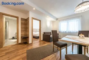 Alfred Ties Apartments - Image 3