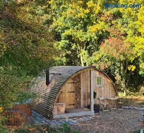 Fox Lodge at Heygates Lodging - with hot tub - Image 1