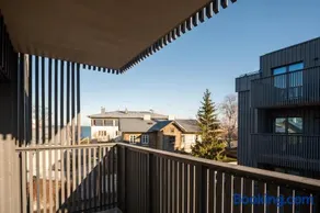 Dream Stay - Brand New Apartment with Balcony & Free Parking - Image 3