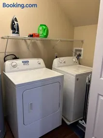 Spacious 3 bed 3 bath apartment near airport UB - Image 2