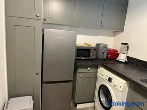 Accessible Flat Bedford - Image 5
