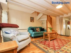 Gurnard's Cottage - Image 3