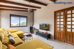 Maison Mialon: country house amidst of nature - Image 1