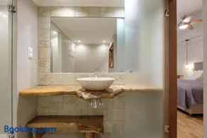 Sueno Garden Apartment - Image 2