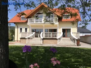 Csók Apartmanház - Image 1