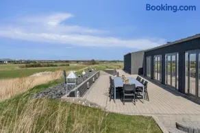 Luxurious Holiday Home With Sauna And 5-Person Outdoor Spa -1018 - Image 2