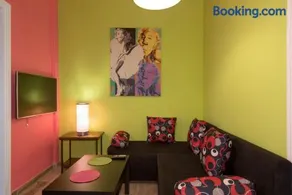 Helena Apartments & Villas - Image 2