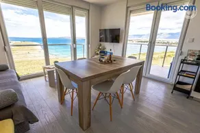 Sunset View apartment - modern two bedroom apartment with amazing sea view and pool - Image 1