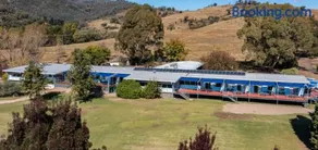 Talbingo Mountain Retreat - Image 2