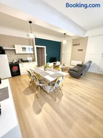 Le Rétro - Appartement 2 chambres confortable et calme - Proche du centre ville de Mâcon - Stationnement facile à proximité - Image 2