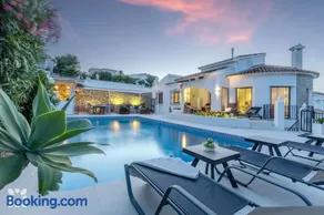 Villa Palmeras Del Mar by Abahana Villas - Image 1