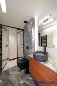 Heraklion Harbour Penthouse - Image 4