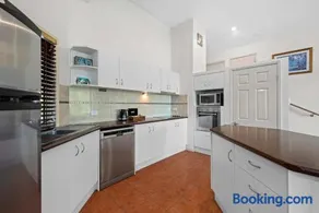 Kookaburra Kottage 1 Bedroom - Image 5