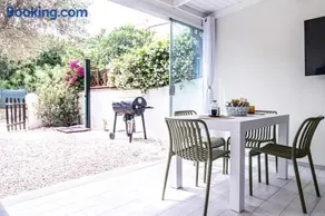 Casa Gemelli - Steps to Su Giudeu Beach - Private garden & AC, Chia - Image 2