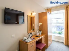 The Woodfield Hotel - Image 2