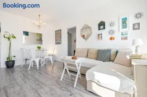 Hauzify I Apartament Zulú Cubelles - Image 1