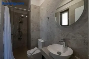 A V Luxury Apartments with Private Pools - Image 3