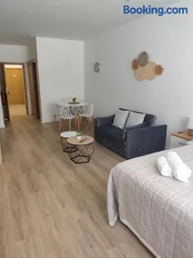 apartamentos YEIK - Image 3