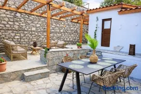 Archontiko Kastellia - Stone Guesthouse with Fireplace and Mountain View - Image 5