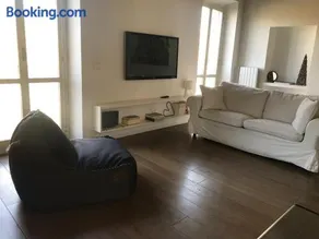 Over The Tiber Loft - Image 2