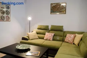 Paul's place. New rooftop apartment in Downtown Sibiu - Image 2