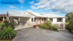 Glossies coastal Retreat - Image 1