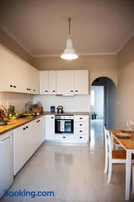 Naja's Studio - Image 2