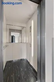 2 bedroom Spacious Luxury Penthouse, Donegal Town - Image 3
