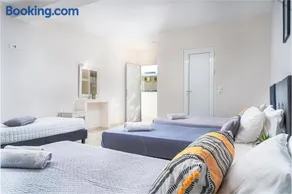 Blue Palm Hotel - Image 5