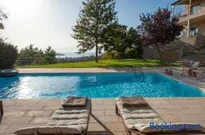 House with private pool and sea view - Image 4