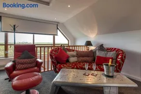 Valleyview House - Image 5