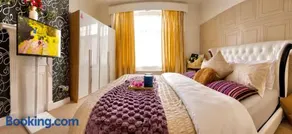 The Belford Suite Private Apartment - Couples Retreat For Two - Image 3