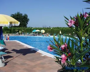 Apt Gardasee Lazise Cola - Image 1