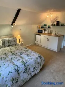 The Retreat - Image 5
